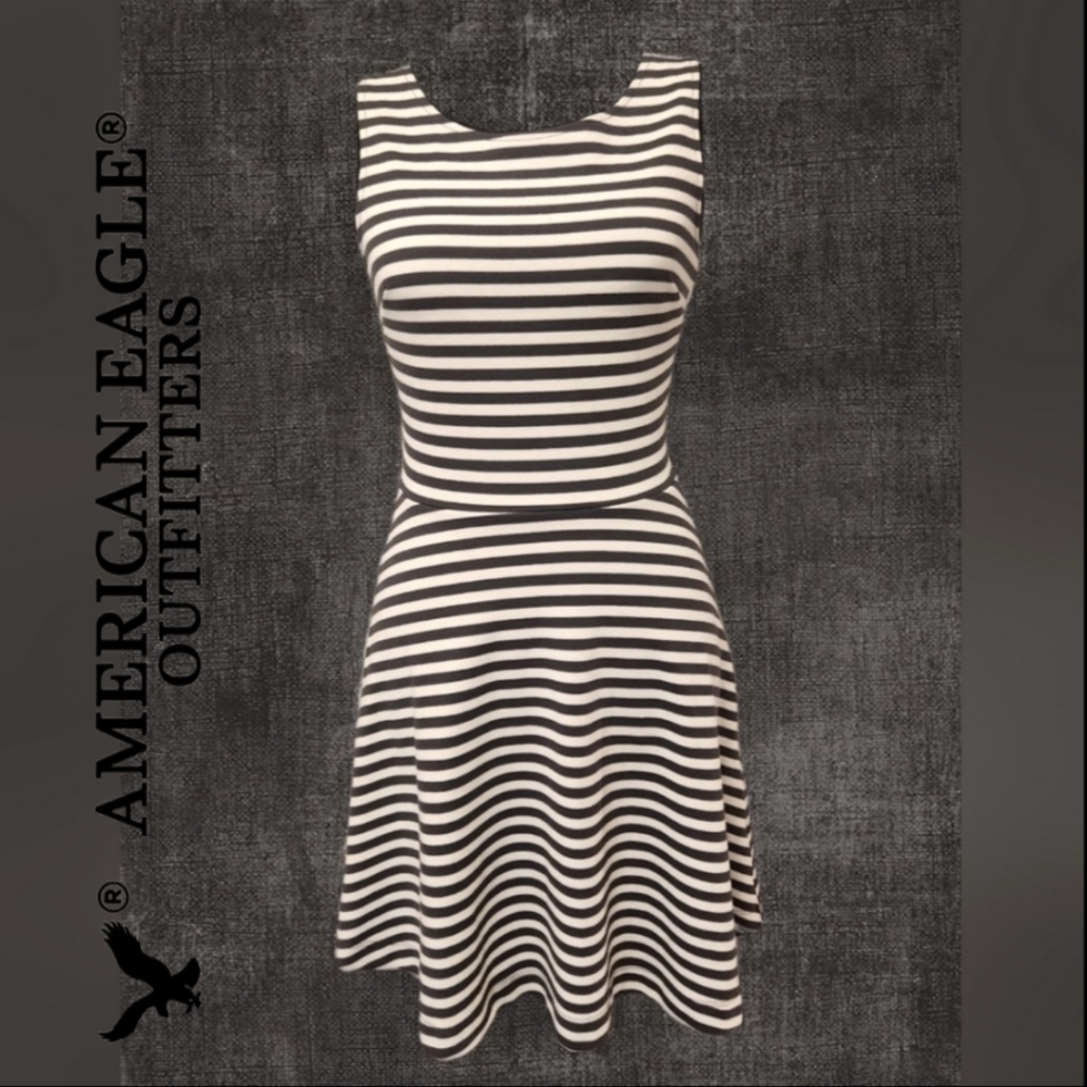 American Eagle Gray White Striped Flared Skirt Tank Dress Size 4 (C29)